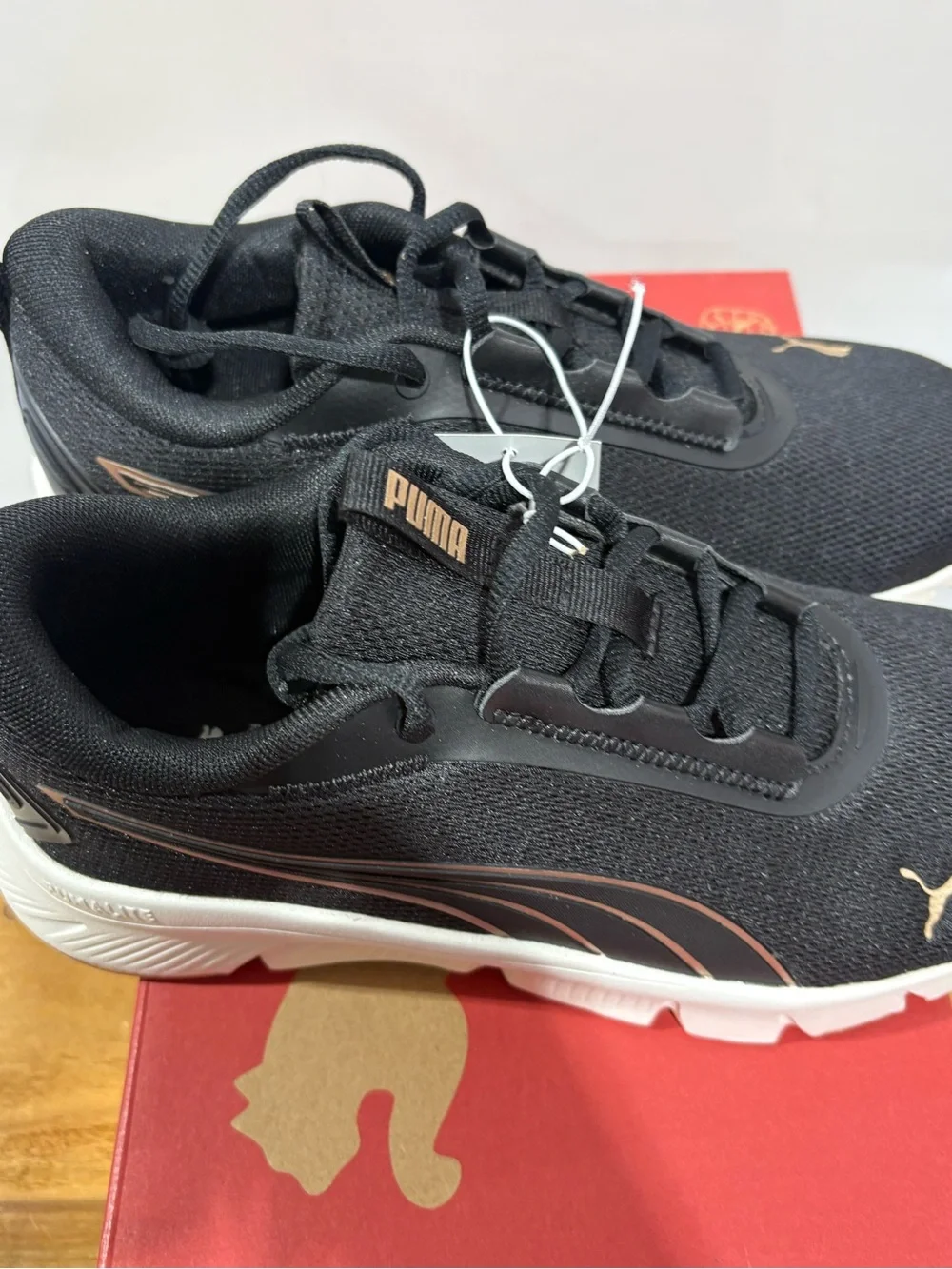 Puma Black and Rose Gold Focus Lite Sneaker Womens 8.5